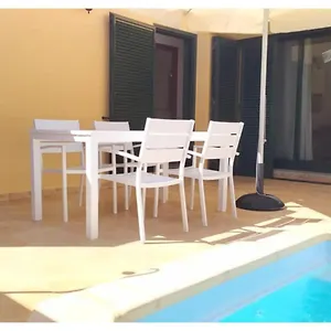 https://anahi-homes-corralejo-villa-dracacena-14.hotelsfuerteventura.org