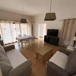 https://anahi-homes-corralejo-villa-brezo-3.hotelsfuerteventura.org
